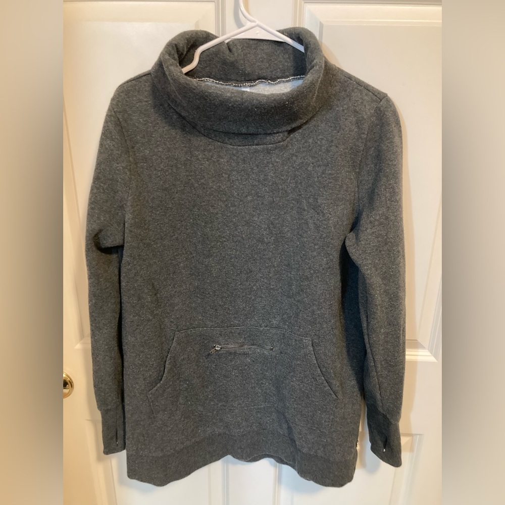 Fabletics Sweatshirt Gray Thumb Holes in Sleeves  Cowl Neck Kangaroo Pouch large